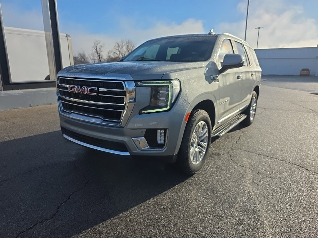 2023 GMC Yukon SLT's photo
