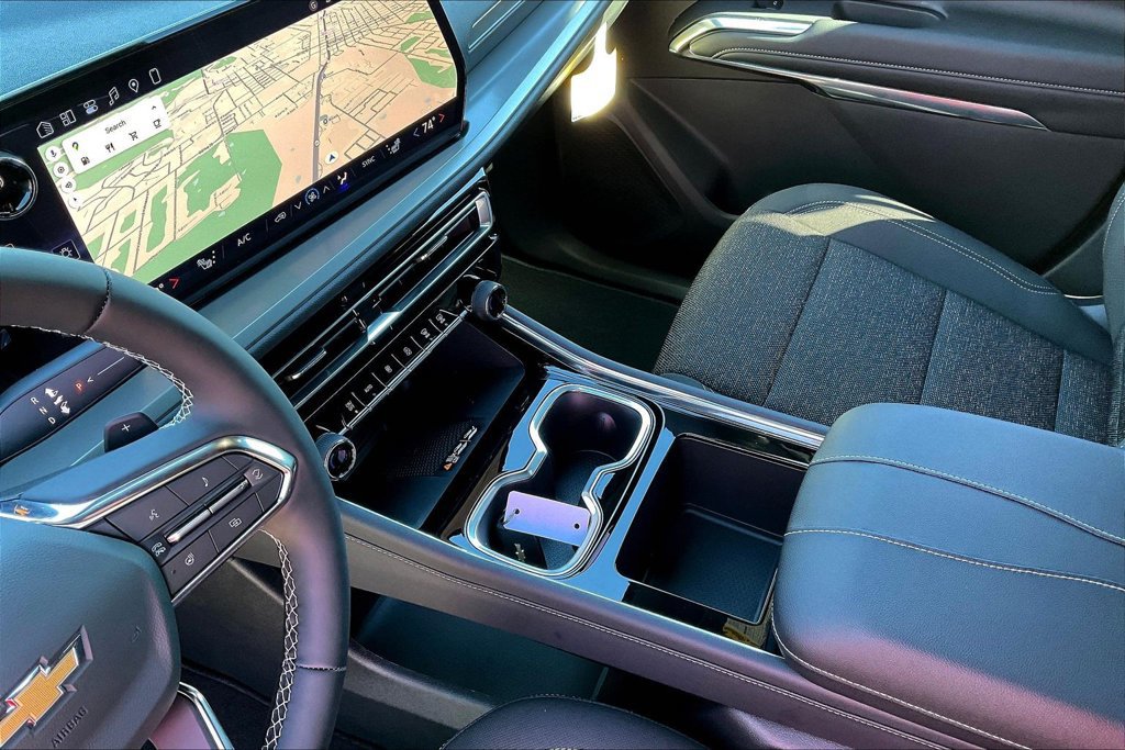 2027 Chevrolet Traverse LT - Photo 9