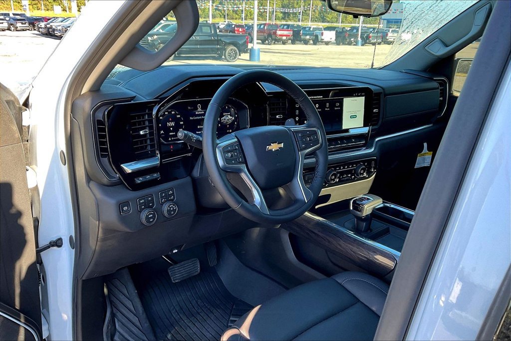 2026 Chevrolet Silverado 1500 LTZ - Photo 8