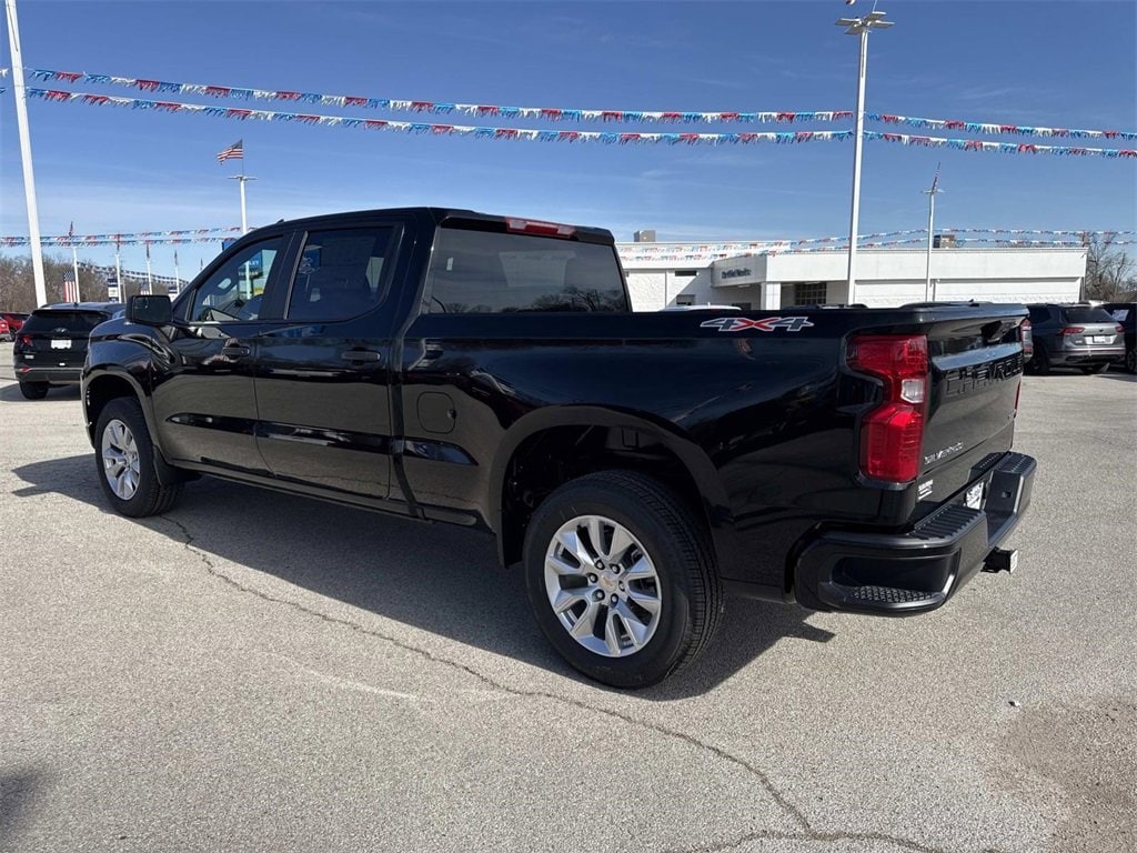 New 2026 Chevrolet Silverado 1500 Custom Truck