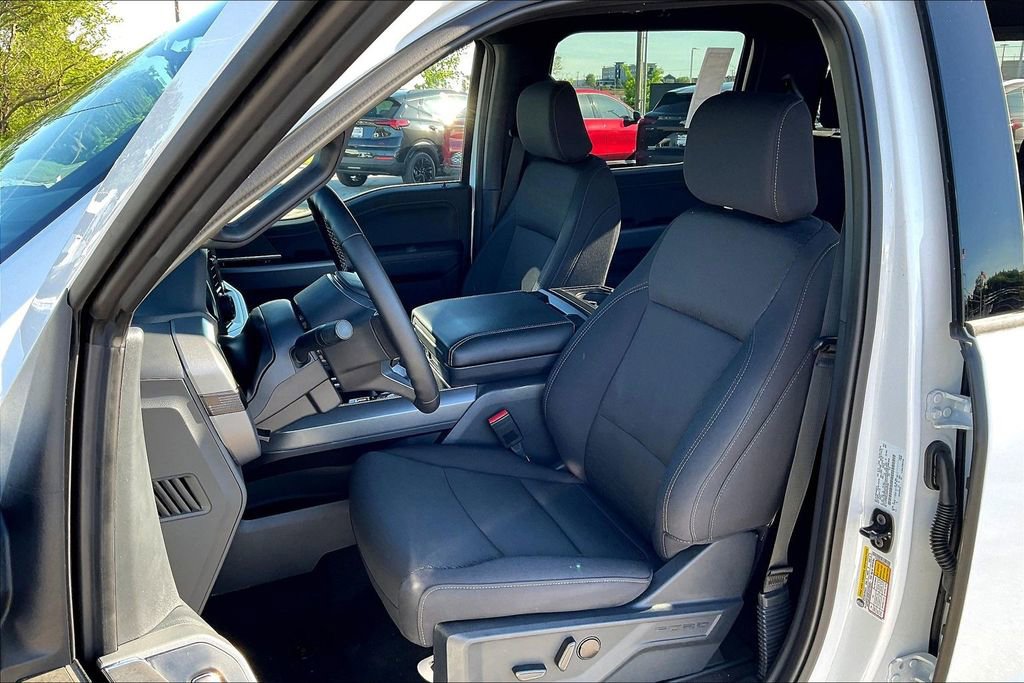 2025 Ford F-150 XLT - Photo 27