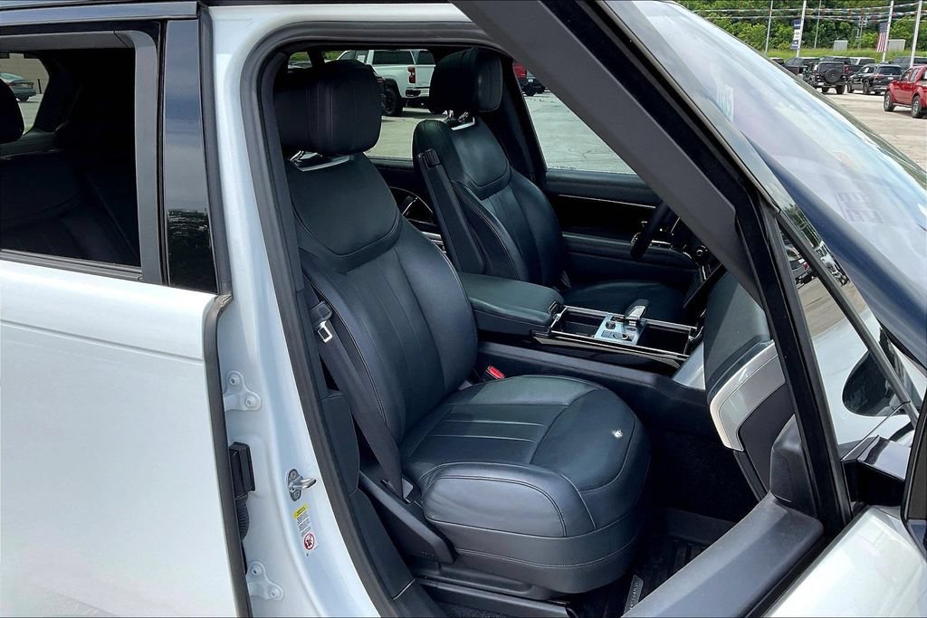 2023 Land Rover Range Rover SE - Photo 16