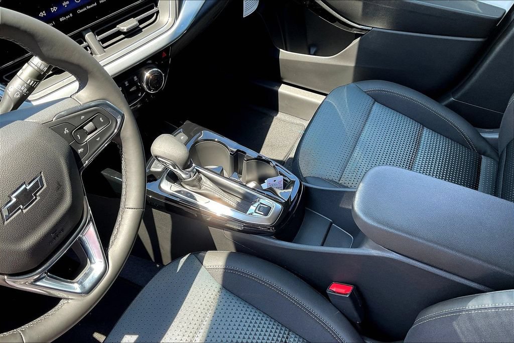 2026 Chevrolet Trax LT - Photo 9