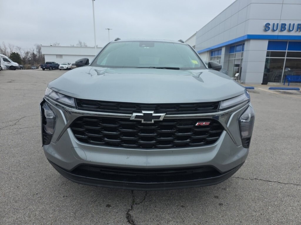 Used 2025 Chevrolet Trax 2RS SUV