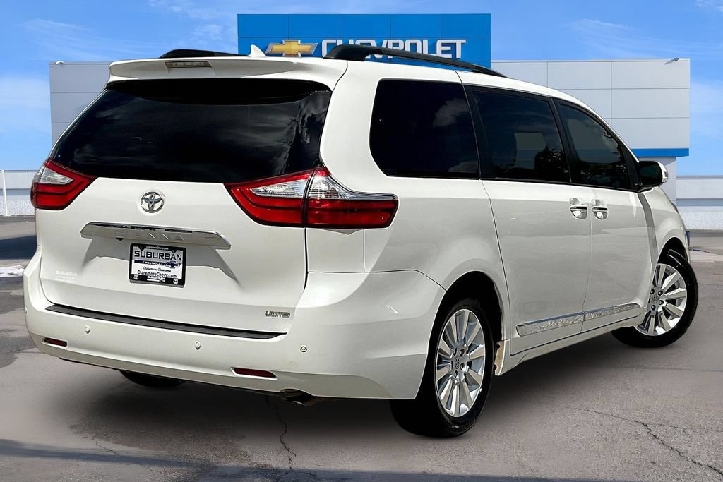Used 2016 Toyota Sienna XLE