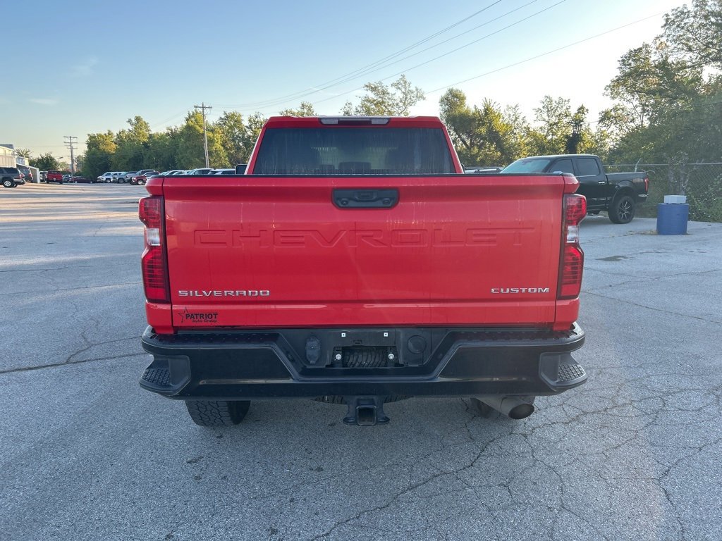 2024 Chevrolet Silverado 2500HD Custom photo 3