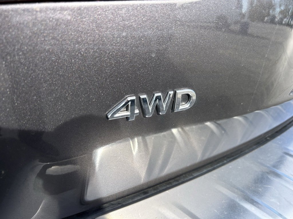 2024 Infiniti QX80 Luxe photo 2