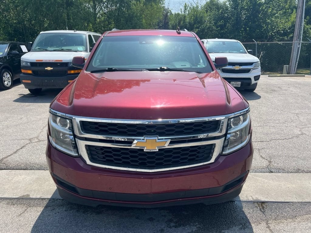 Used 2019 Chevrolet Suburban LT with VIN 1GNSKHKCXKR226951 for sale in Claremore, OK