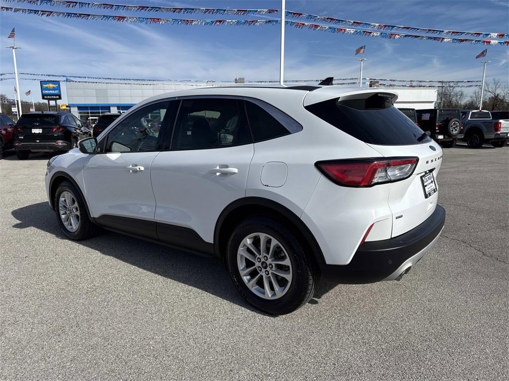 Used 2020 Ford Escape SE