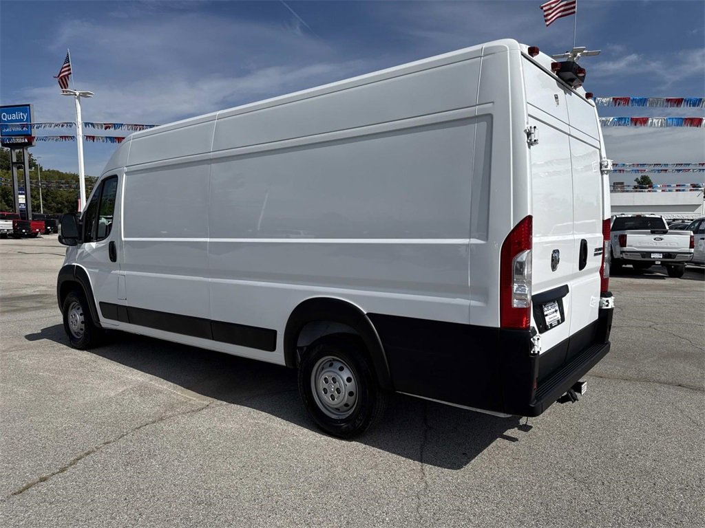 2023 Ram ProMaster 3500 Cargo Van photo 3