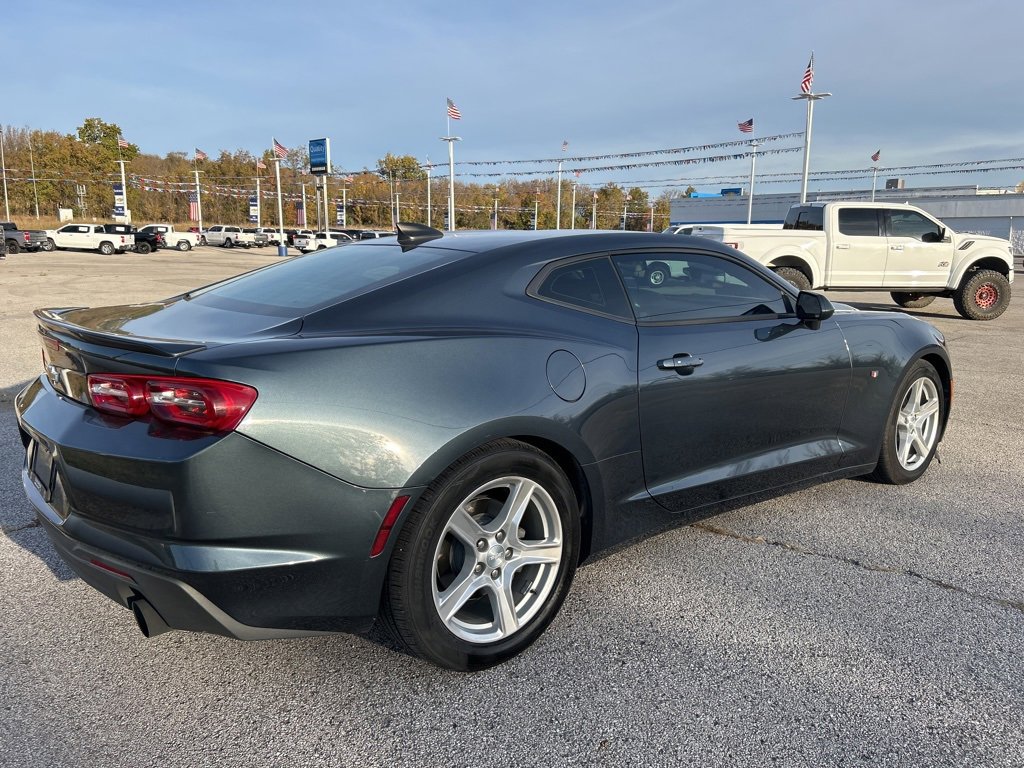 2021 Chevrolet Camaro 1LS 1LT photo 4