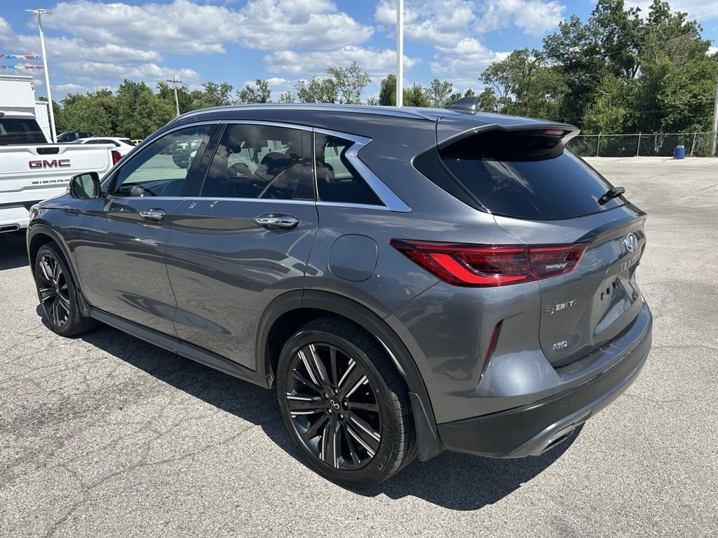 2022 Infiniti QX50 Luxe photo 2