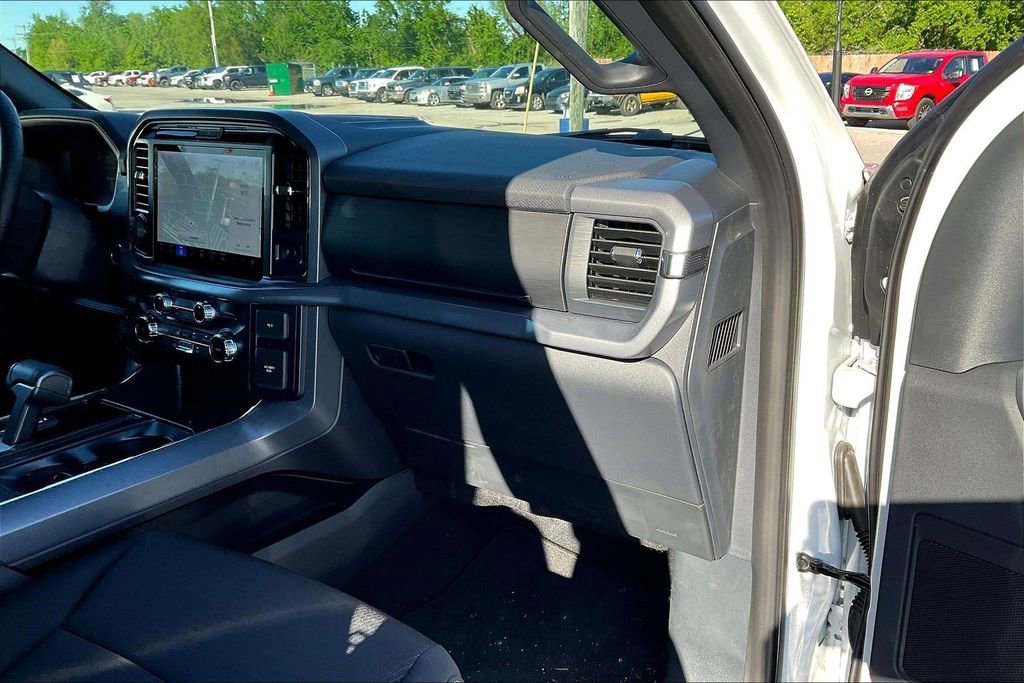 2025 Ford F-150 XLT - Photo 16