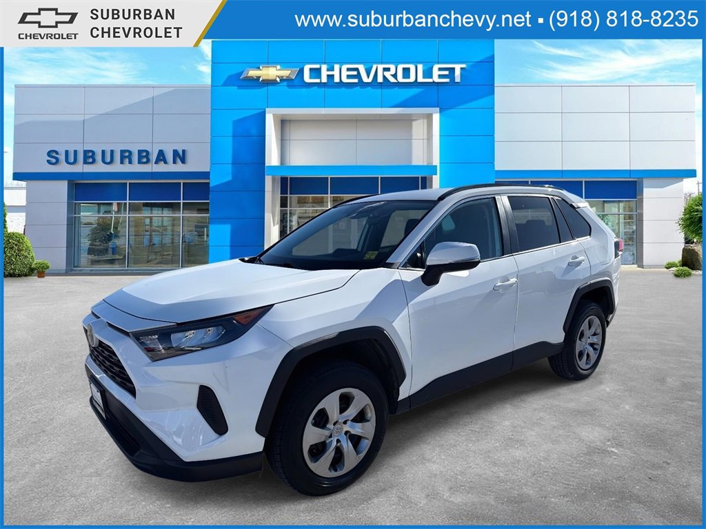 2019 Toyota RAV4 LE's photo