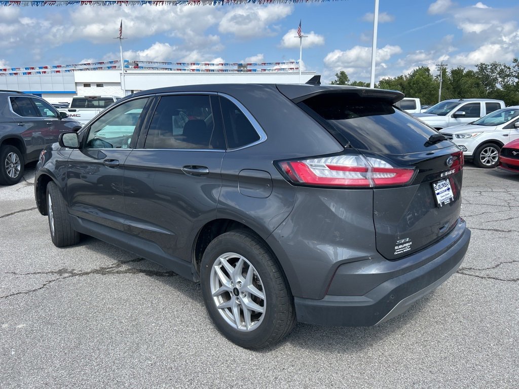 2024 Ford Edge SEL photo 2