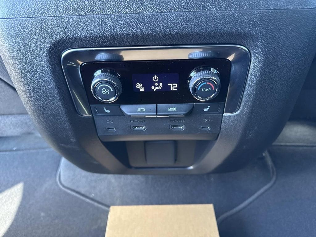 2026 Chevrolet Tahoe Premier - Photo 25