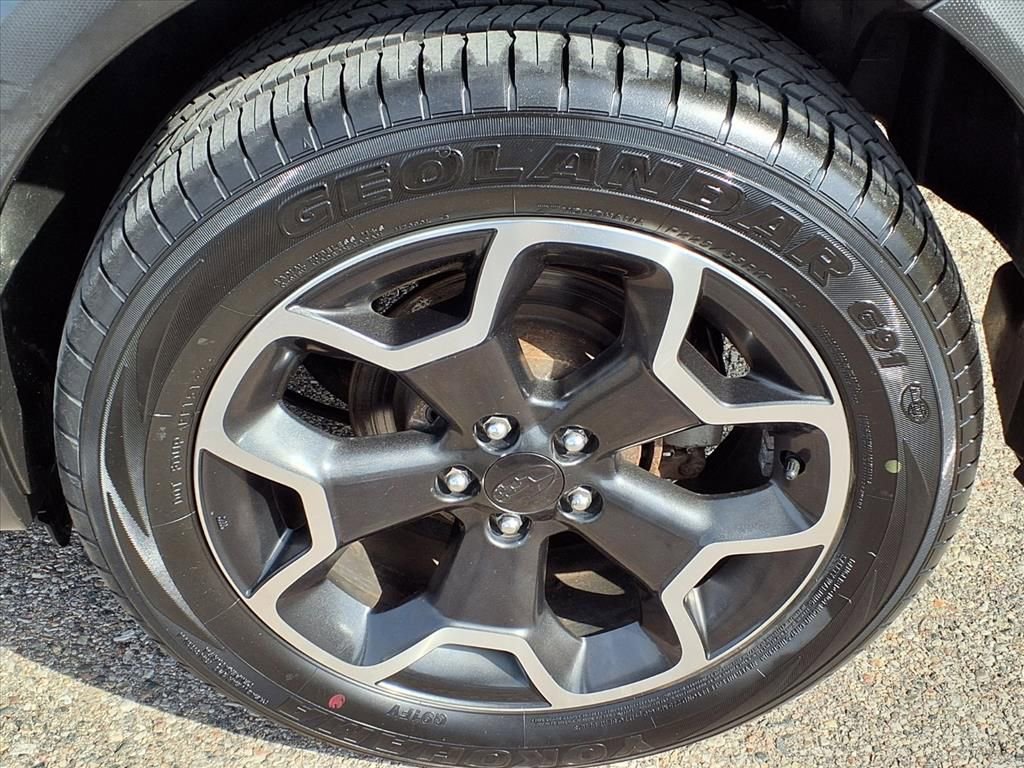 Thumbnail: 2014 Subaru XV Crosstrek - 9