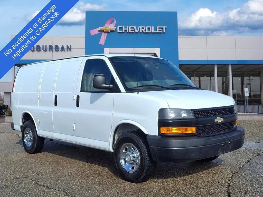 Thumbnail: 2018 Chevrolet Express - 3