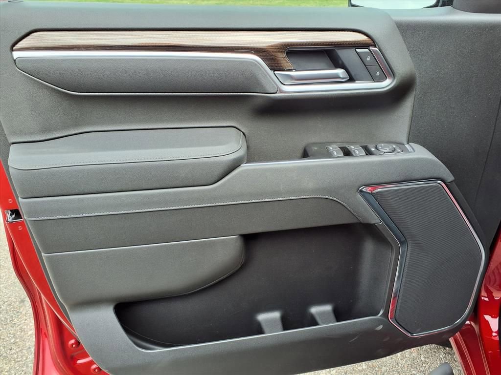 Thumbnail: 2026 Chevrolet Silverado 1500 - 11