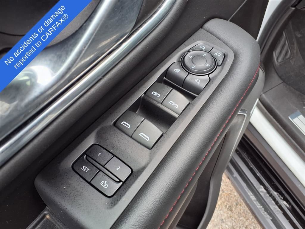 Thumbnail: 2023 Chevrolet Suburban - 17