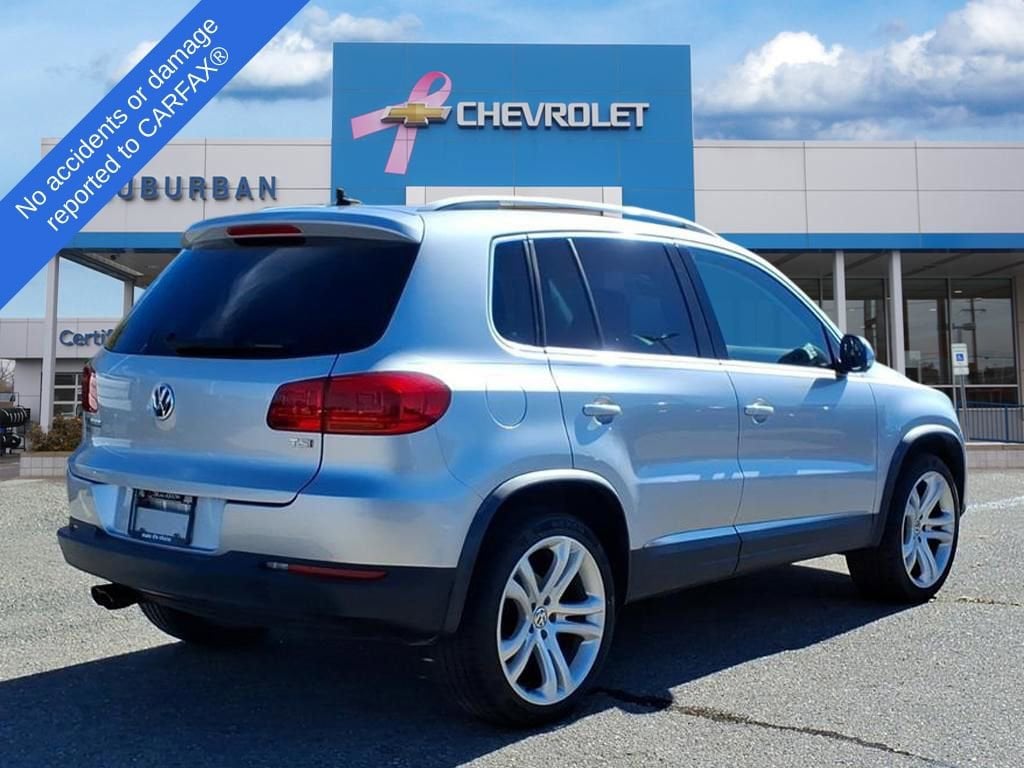 Thumbnail: 2016 Volkswagen Tiguan - 7