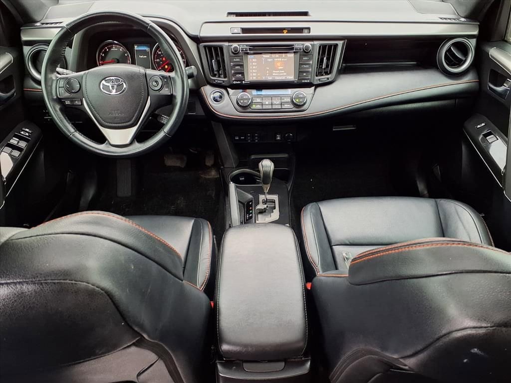 Thumbnail: 2016 Toyota RAV4 - 12