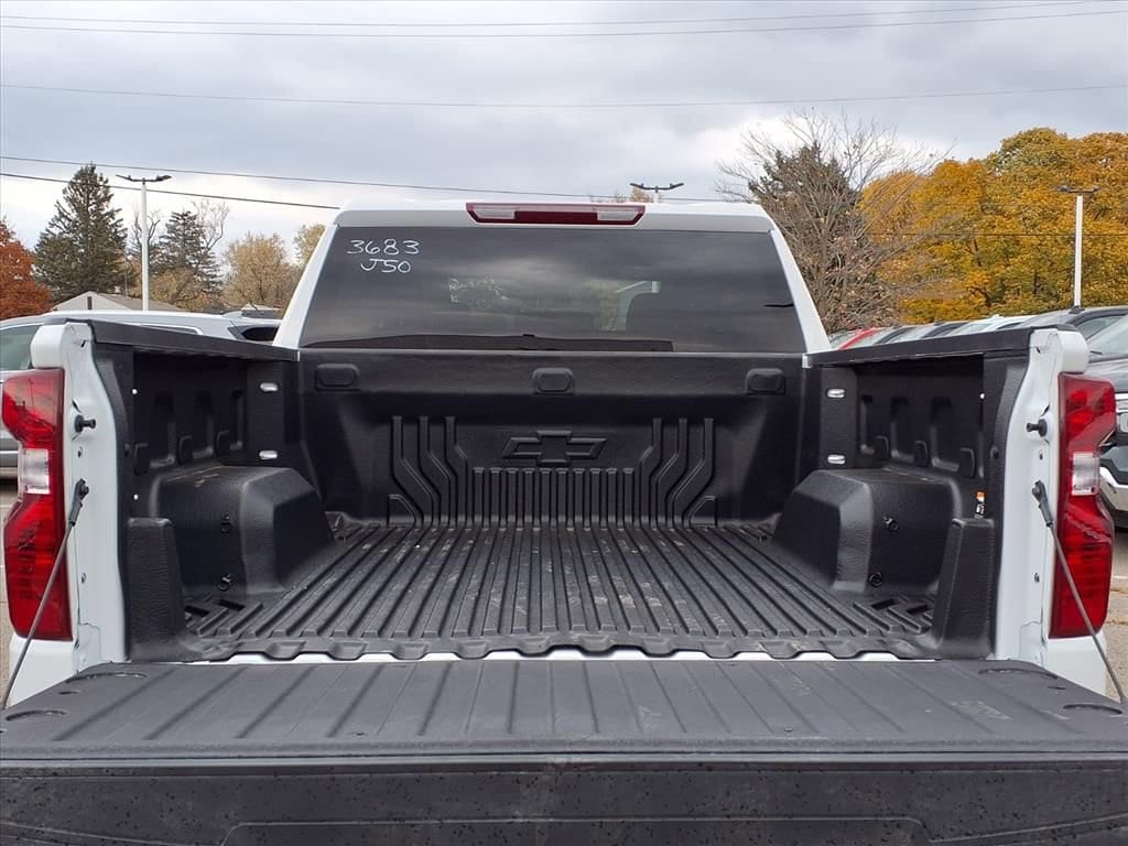 Thumbnail: 2026 Chevrolet Silverado 1500 - 7