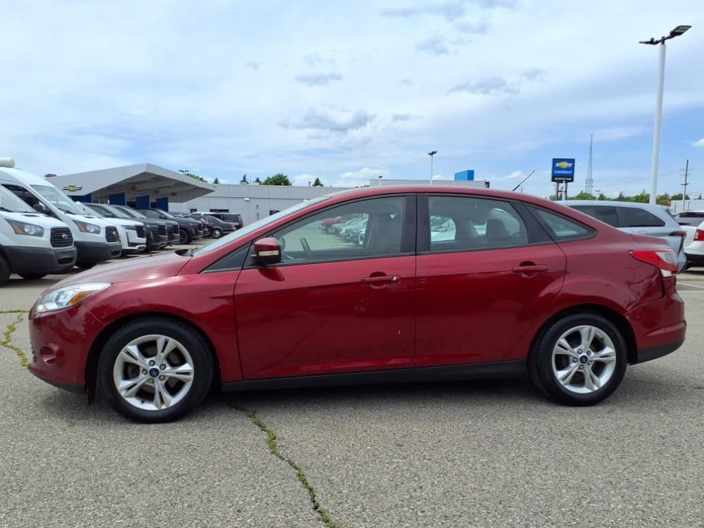 Thumbnail: 2013 Ford Focus - 8