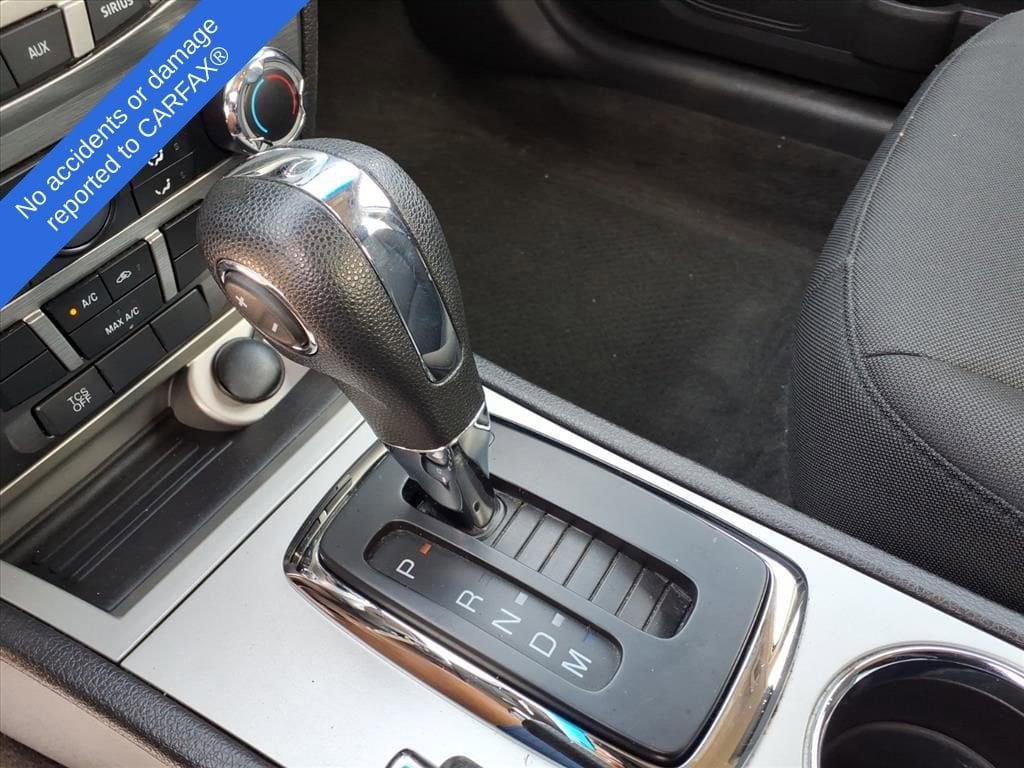 Thumbnail: 2011 Ford Fusion - 20