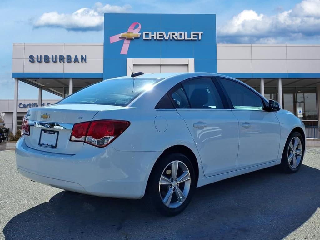 Thumbnail: 2015 Chevrolet Cruze - 4