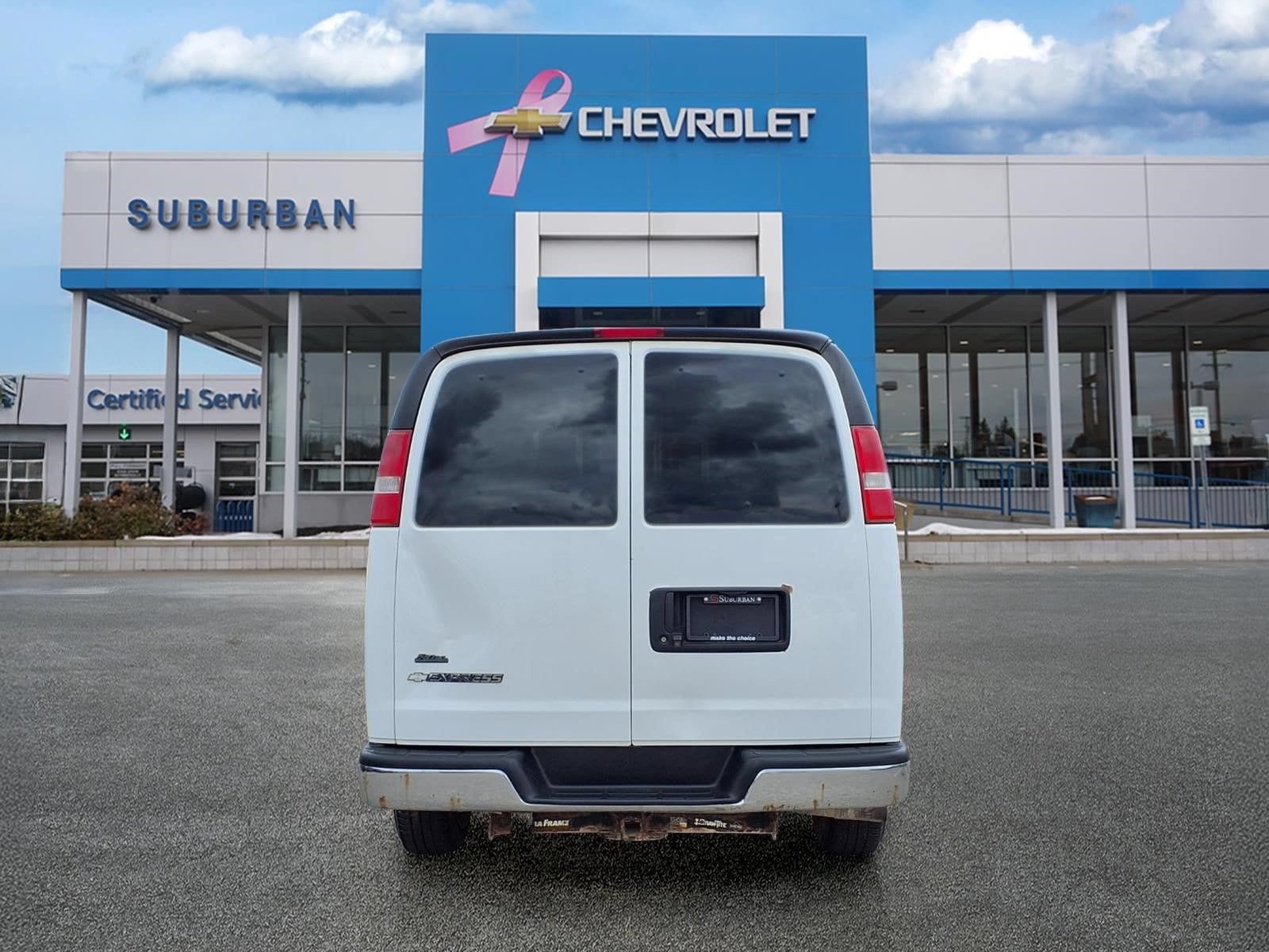 Thumbnail: 2017 Chevrolet Express - 6