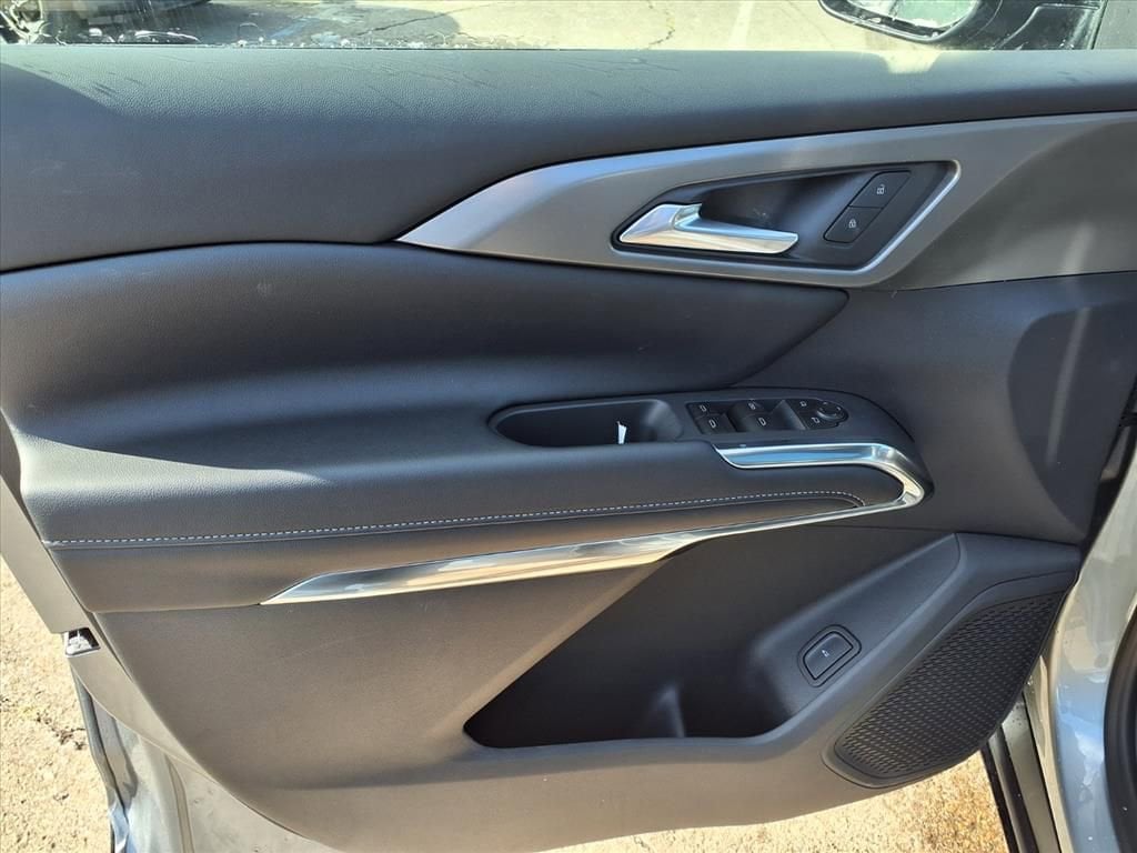 Thumbnail: 2026 Chevrolet Traverse - 12