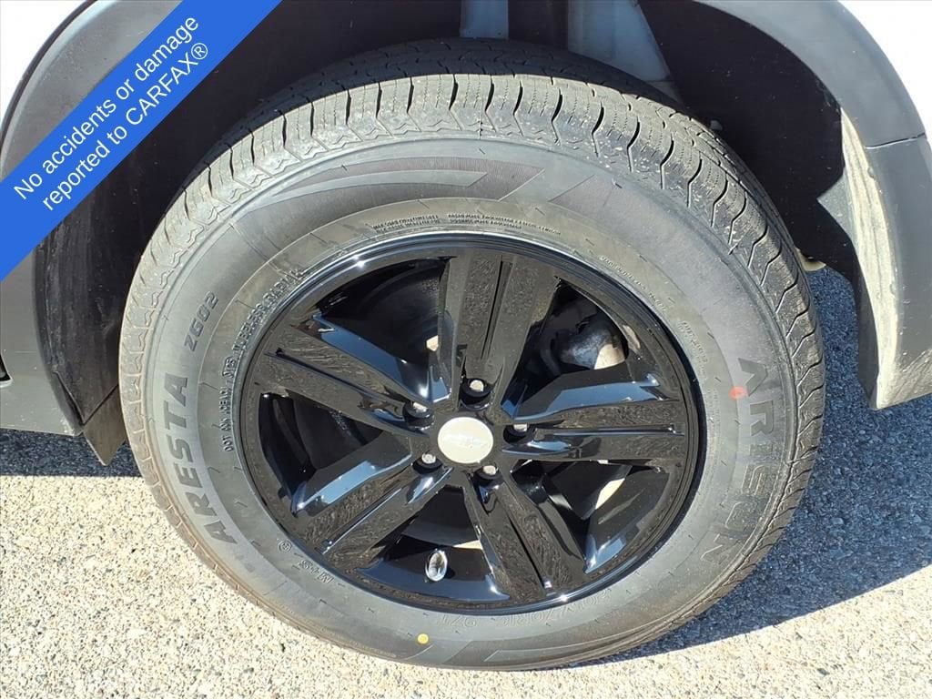 Thumbnail: 2018 Chevrolet Trax - 10