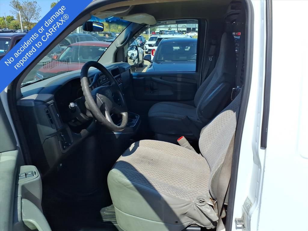Thumbnail: 2007 Chevrolet Express - 15