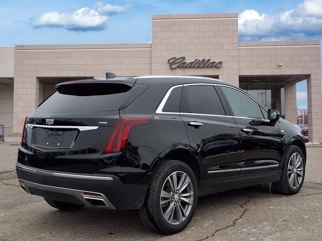Thumbnail: 2025 Cadillac XT5 - 5