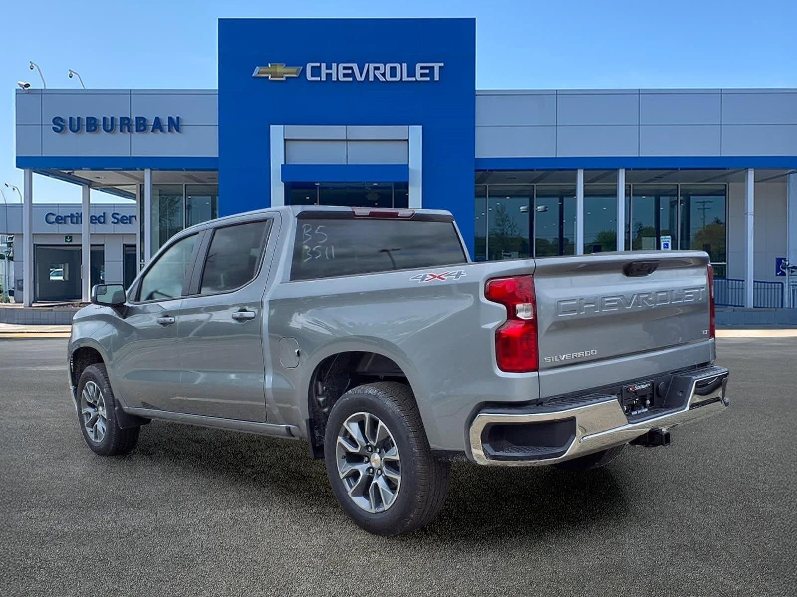 Thumbnail: 2026 Chevrolet Silverado 1500 - 6