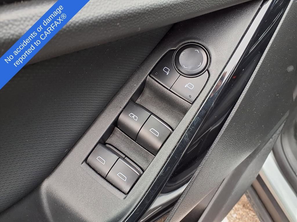 Thumbnail: 2025 Chevrolet Equinox - 16