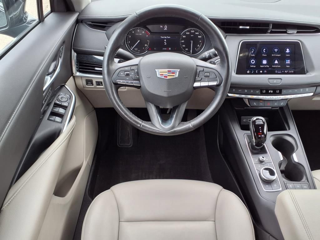 Thumbnail: 2023 Cadillac XT4 - 12