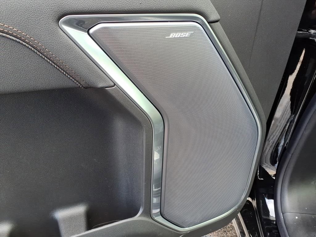 Thumbnail: 2026 Chevrolet Silverado 1500 - 12