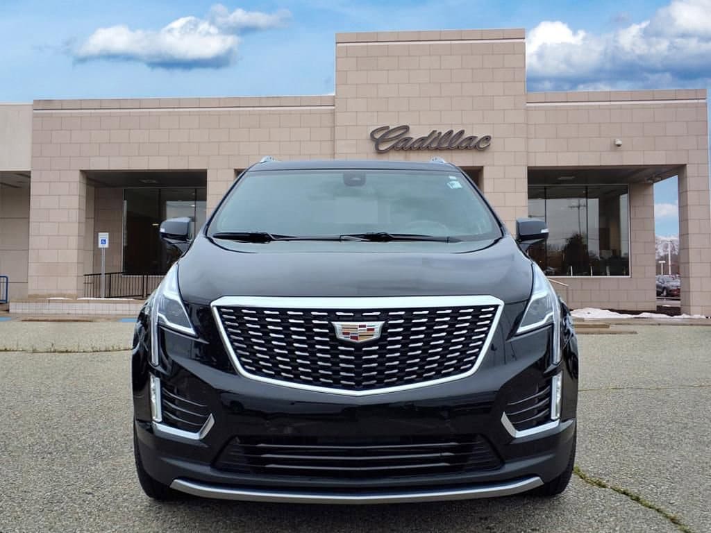 Thumbnail: 2024 Cadillac XT5 - 2