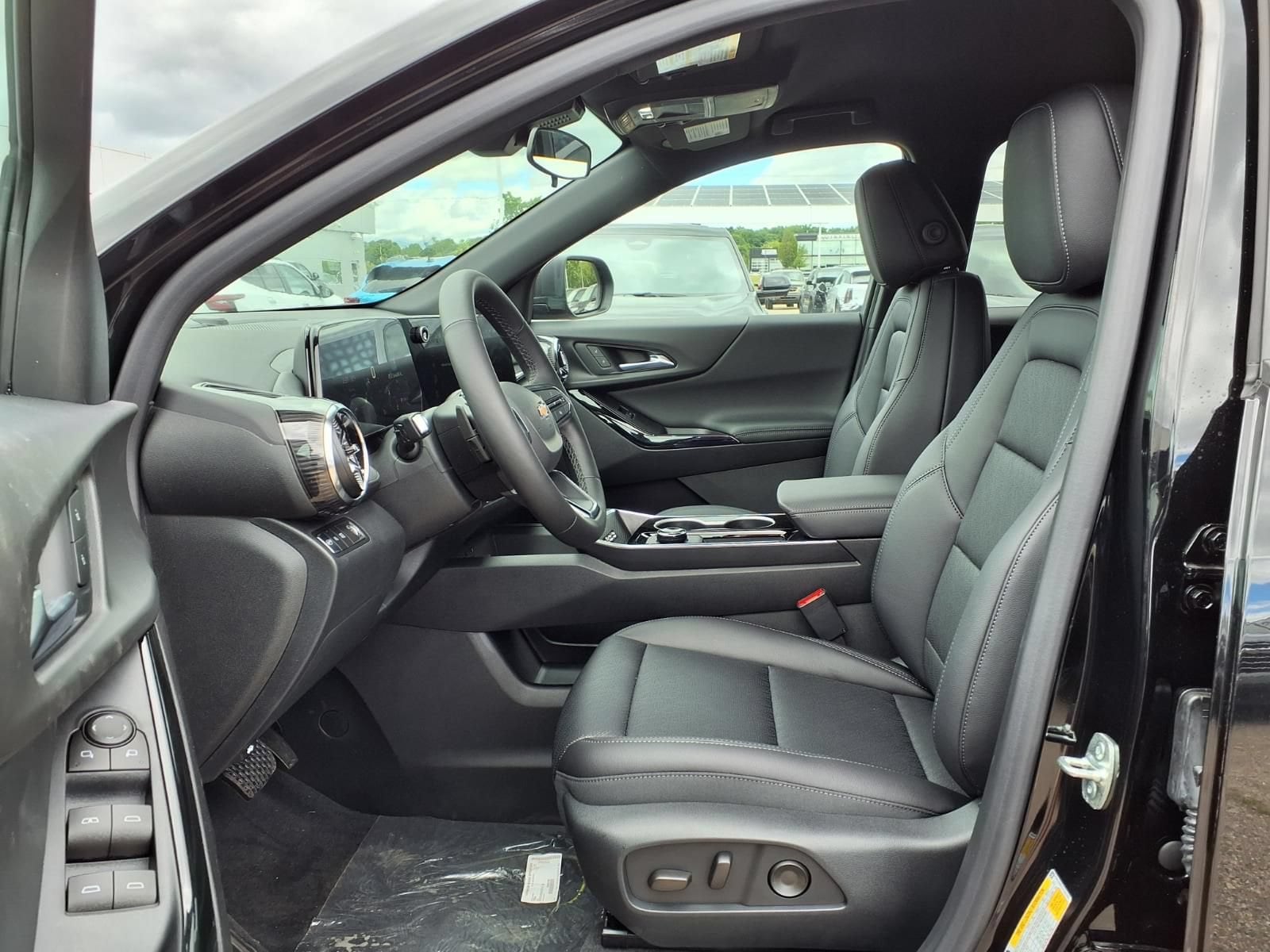 2026 Chevrolet Equinox LT - Photo 15