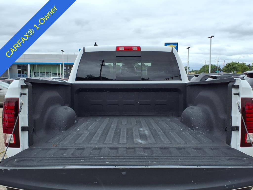Thumbnail: 2019 RAM 1500 Classic - 11