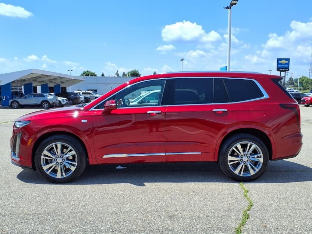 Thumbnail: 2023 Cadillac XT6 - 8
