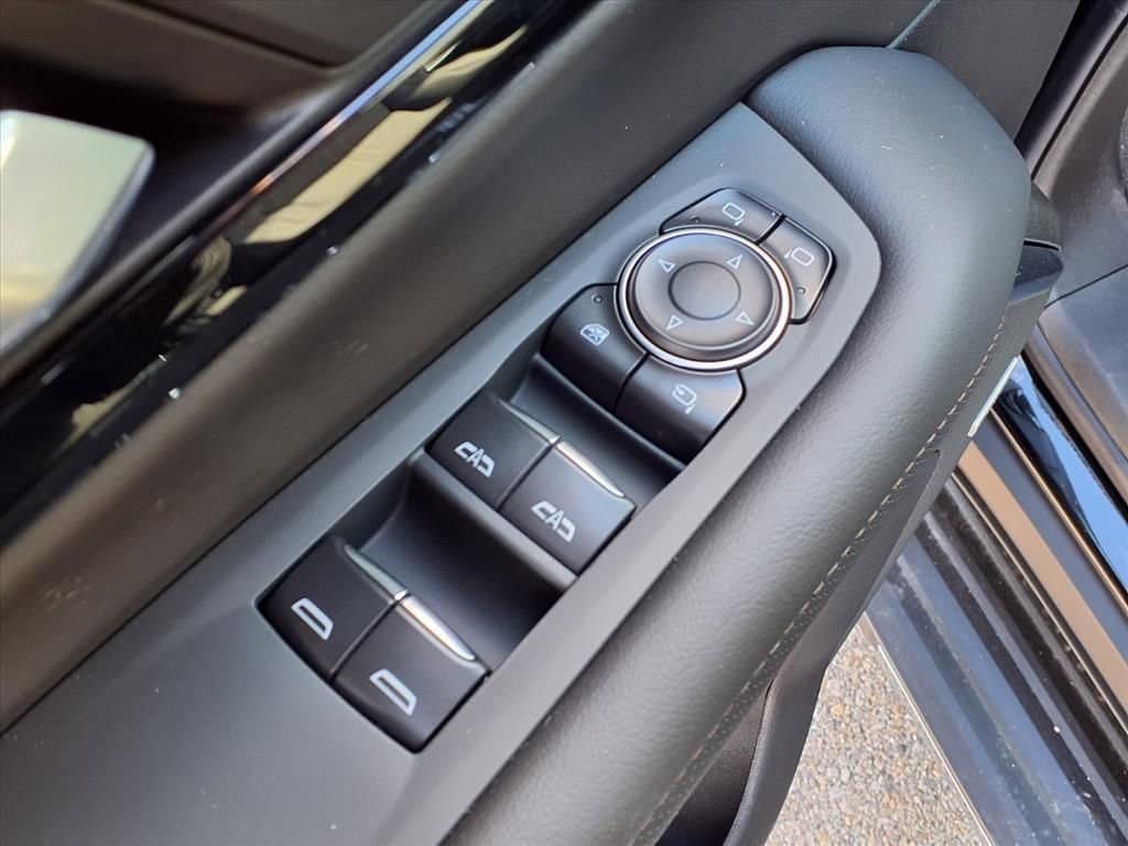 Thumbnail: 2026 Chevrolet Suburban - 13