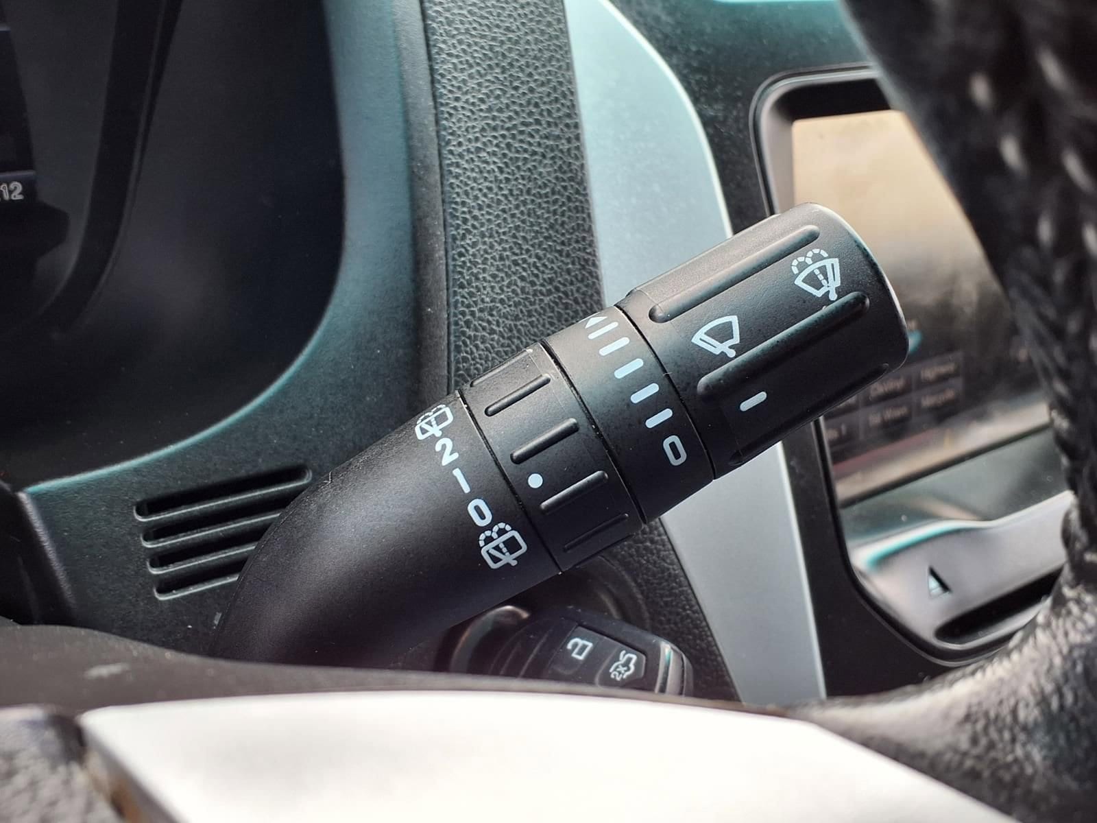 Thumbnail: 2013 Ford Explorer - 18