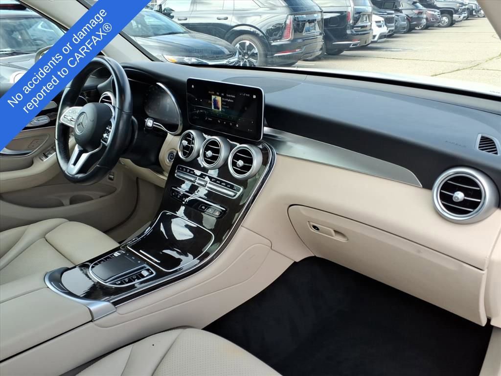 Thumbnail: 2022 Mercedes-Benz GLC - 15