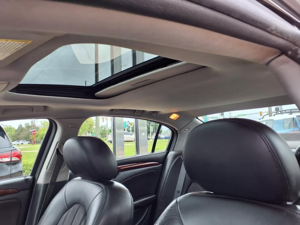 Thumbnail: 2009 Buick Lucerne - 15