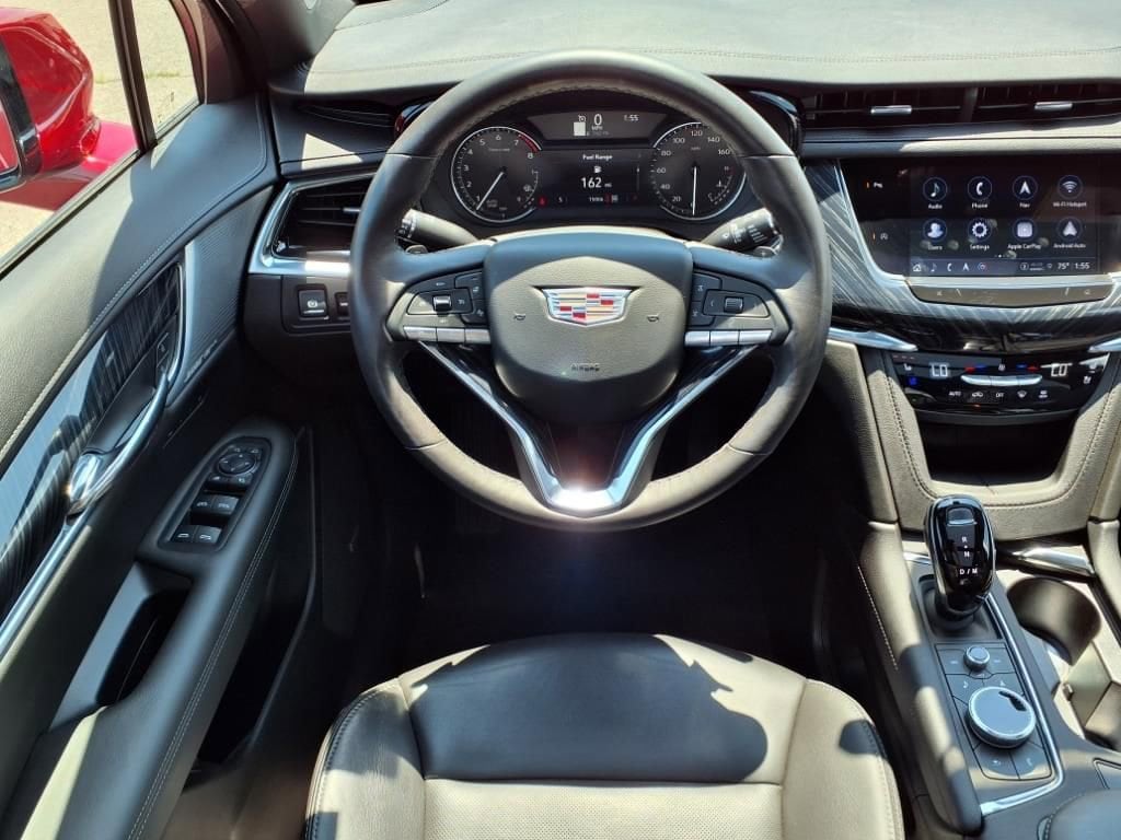 Thumbnail: 2023 Cadillac XT6 - 13
