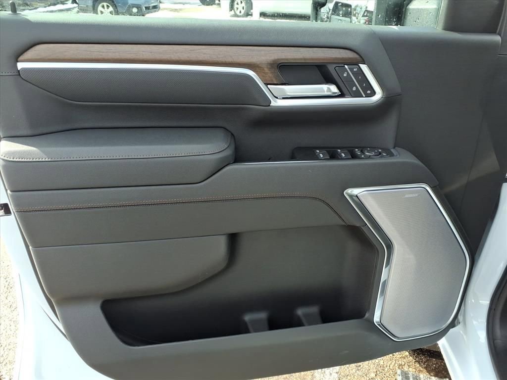 Thumbnail: 2026 Chevrolet Silverado 2500 - 12