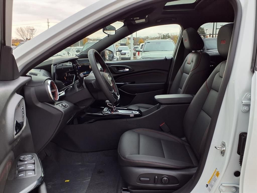 Thumbnail: 2026 Chevrolet Trax - 14